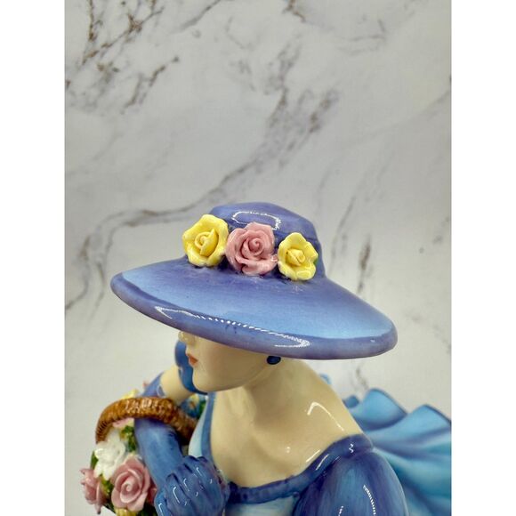Royal Doulton Happy Birthday HN5428, 9" tall, Pretty Ladies, bone China - Picture 8 of 12